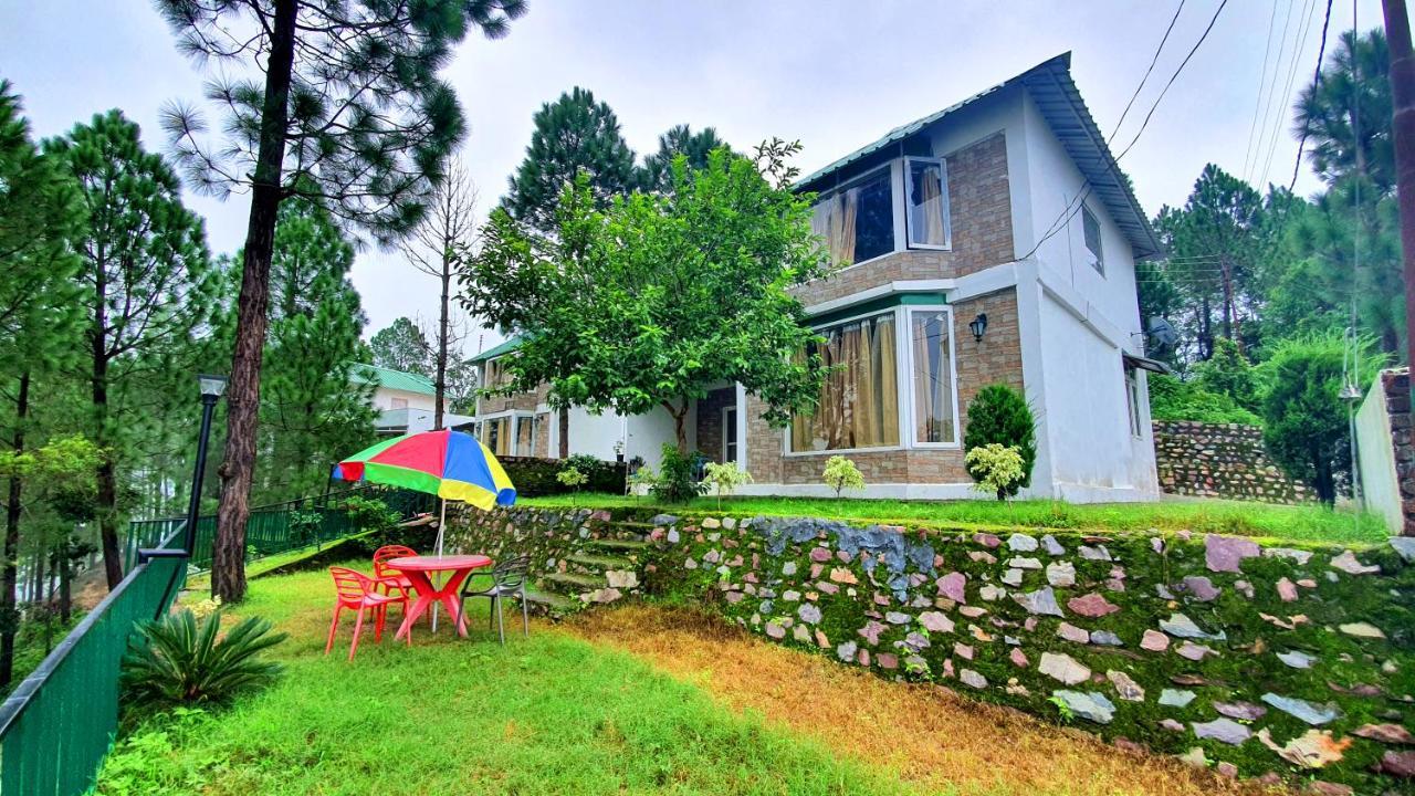 Blue Pine Orchards - Villas Лансдаун Екстер'єр фото